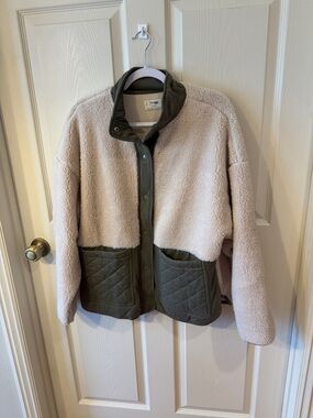 Z Supply Two-Tone Sherpa Jacket in Cream & Olive Sz L.  NWOT. Box38